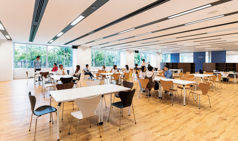 東京成徳大学のグローバルラウンジ