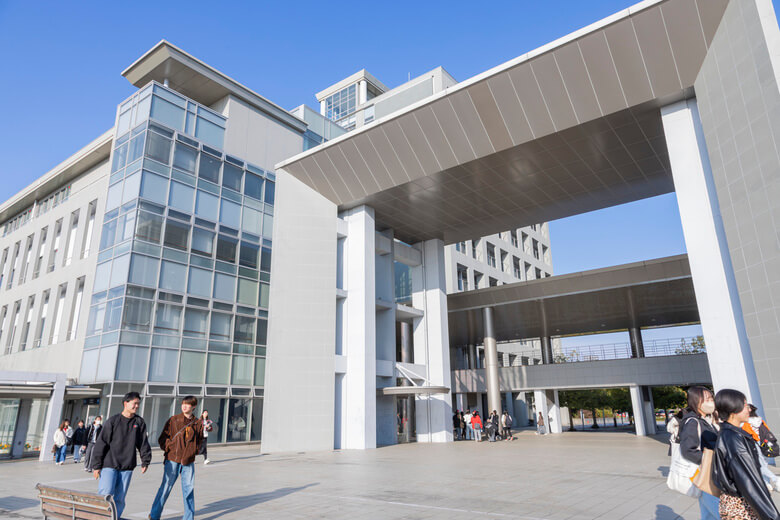 愛知県立大学の校舎