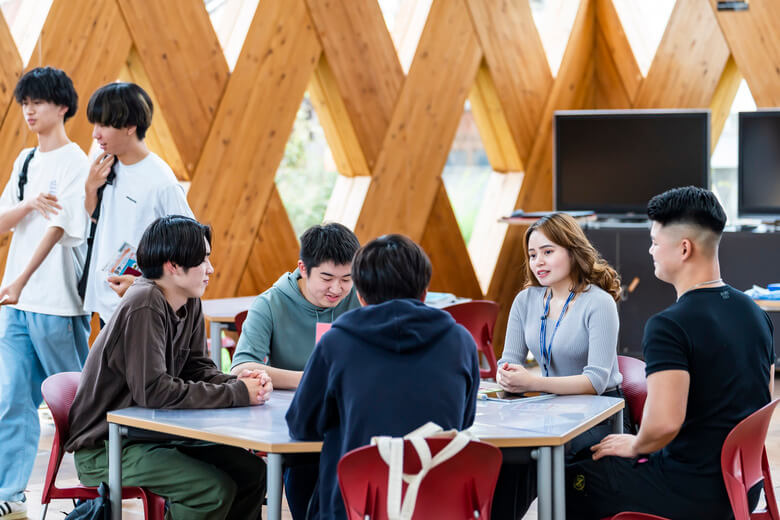 近畿大学の学生の様子