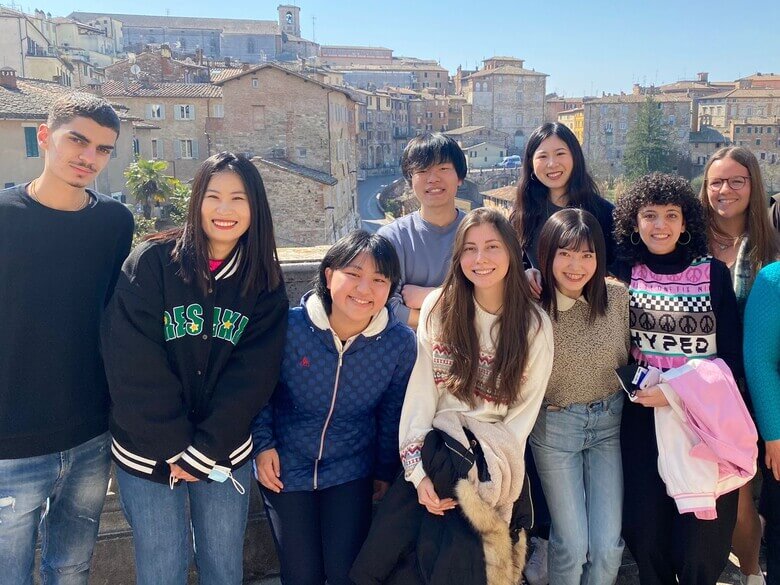 京都外国語の学生の留学の様子