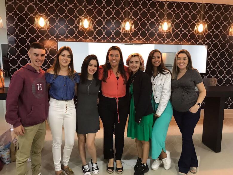 京都外国語の学生の留学の様子(室内)