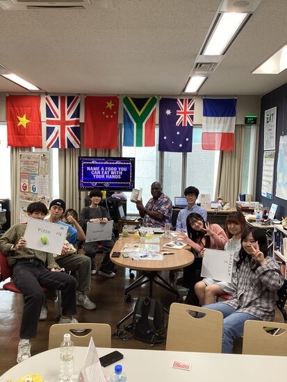 東京経済大学コトパティオ縦向き