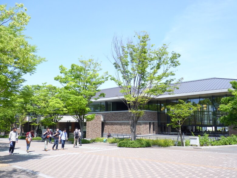 桃山学院大学の聖ヨハネ館