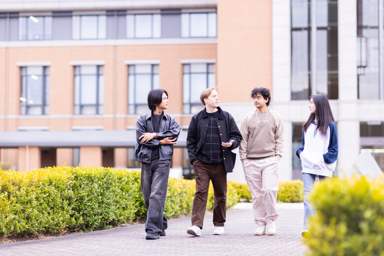 関西外国語大学学内での国際交流1