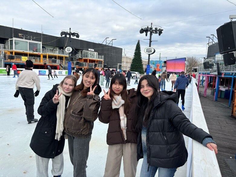 西南学院大学 留学生とスケート