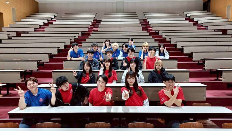 函館大学のオープンキャンパス学生スタッフ
