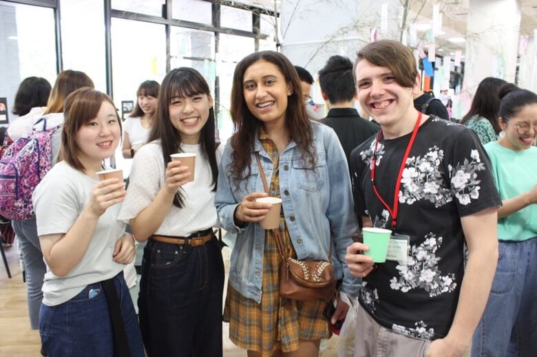 北陸大学の交流スペース「モグモグ」