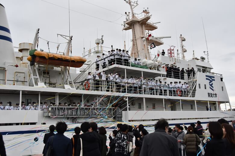 東海大学 海外研修航海