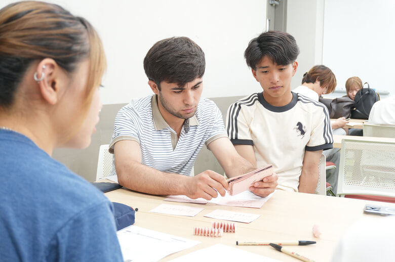 流通科学大学の学内写真