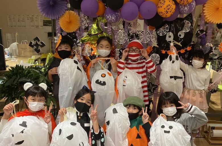 英語のたまごハロウィンイベントの様子