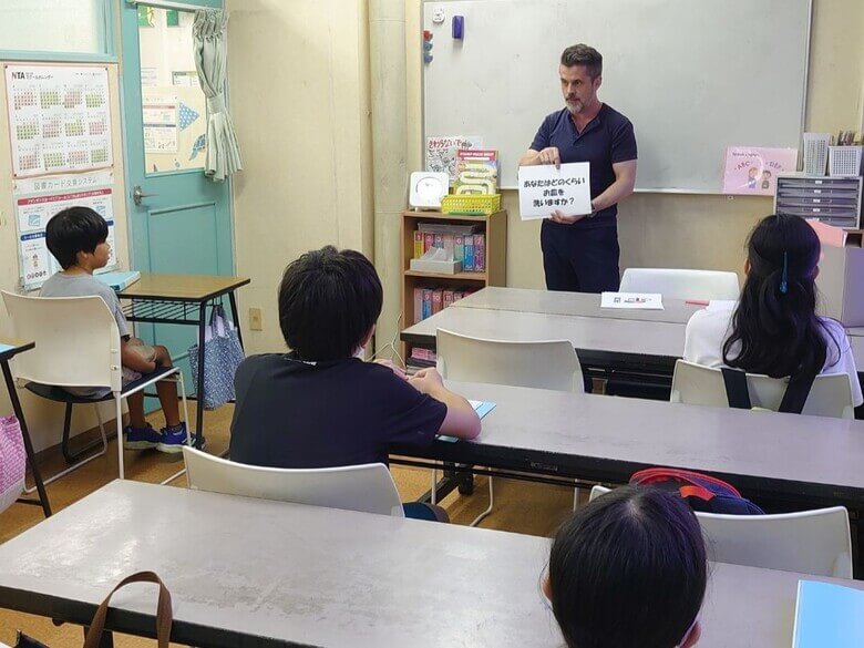 日本トータルアカデミーの指導風景